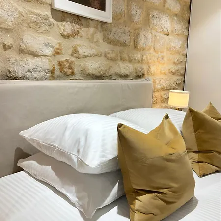 Design & Chic Bastille Marais Appartamento